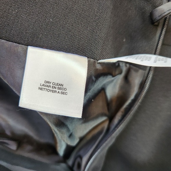 Jones Wear Essentials‎ Skirt - Woman's Size 12 - Black - Picture 5 of 7